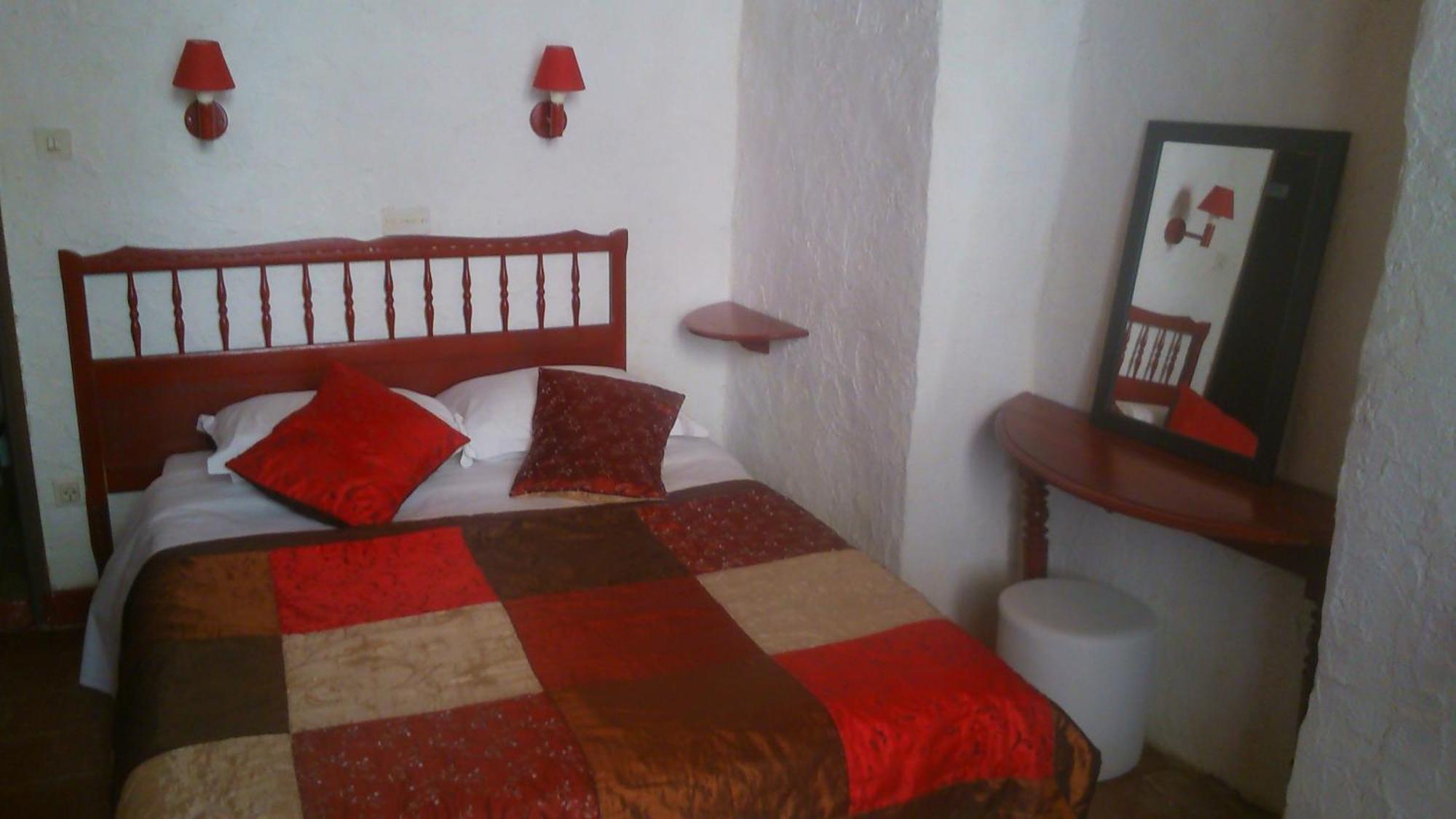 Auberge Cocagne Aveze  ภายนอก รูปภาพ