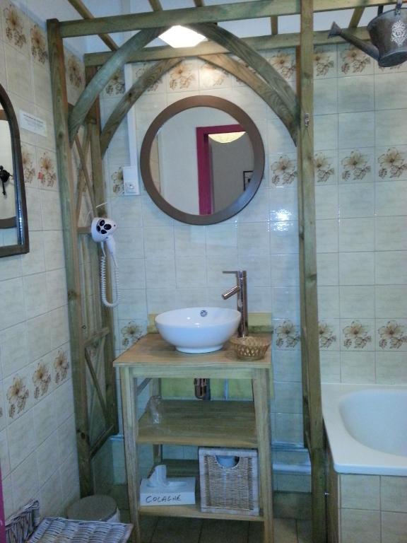 Auberge Cocagne Aveze  ภายนอก รูปภาพ