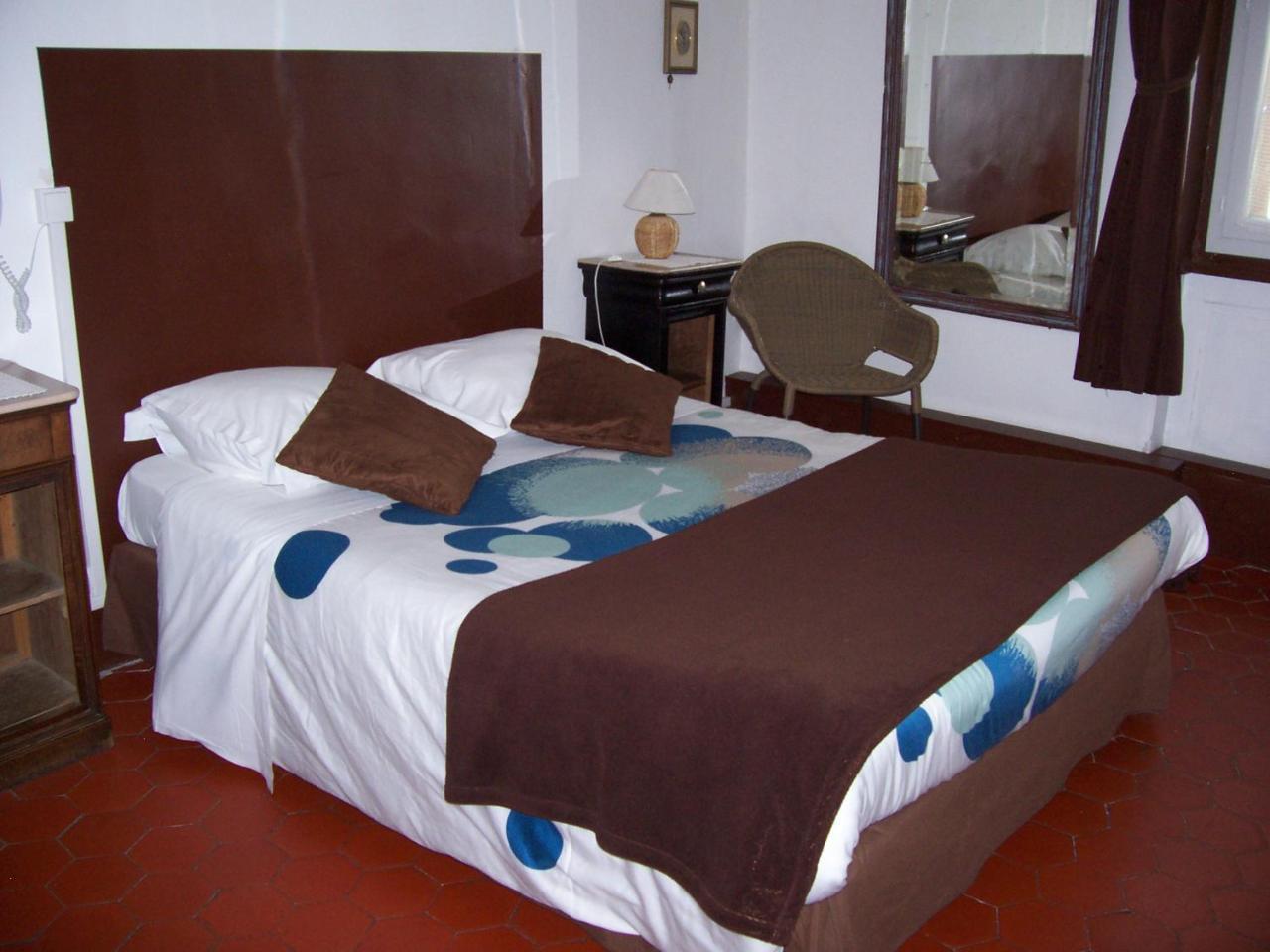 Auberge Cocagne Aveze  ภายนอก รูปภาพ
